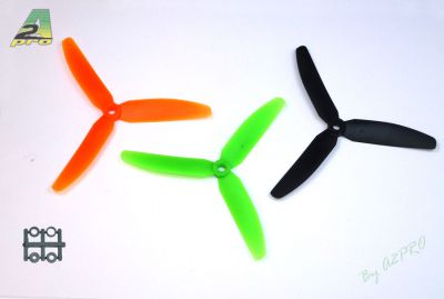 H�lice Gemfan Tripale push 7x3,5 vert (2pcs)