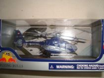 Hélicoptère AIRBUS EC135 1:100 - Red Bull - New Ray - 29833